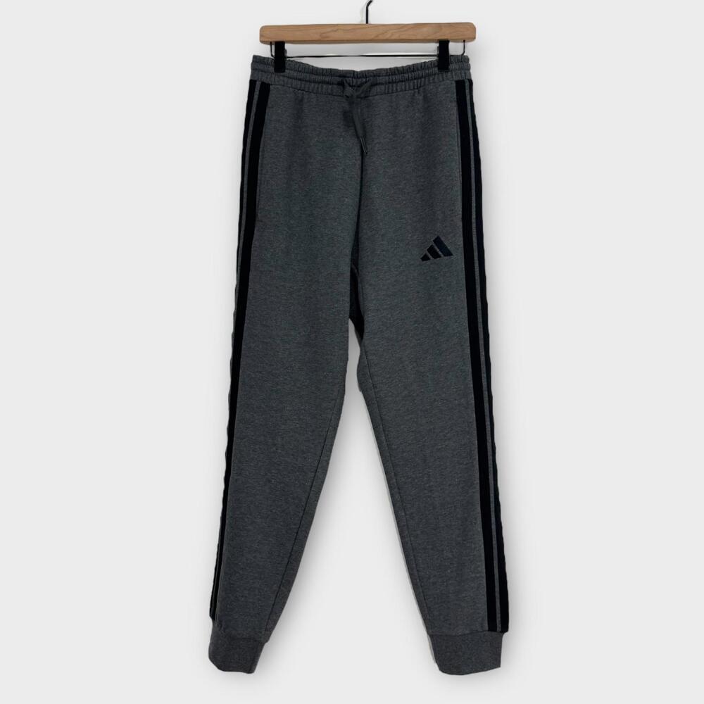 Adidas Essentials 3 Stripe Fleece Track Pants Men’s Size Small Dark Gray Heather - Picture 1 of 13